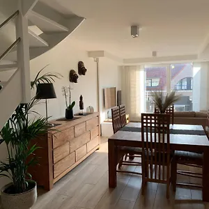 https://ozzy-s-place.bruges-hotels.info